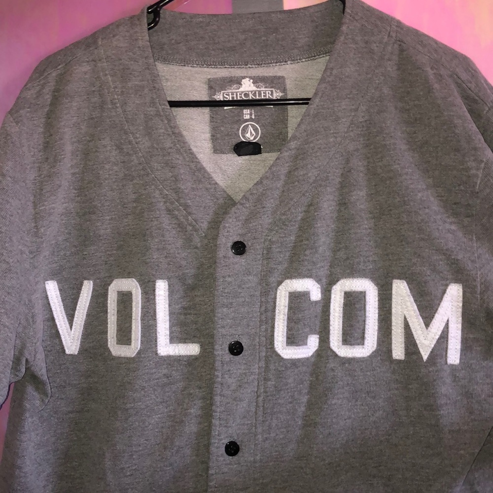 VOLECOM Baseball Tee